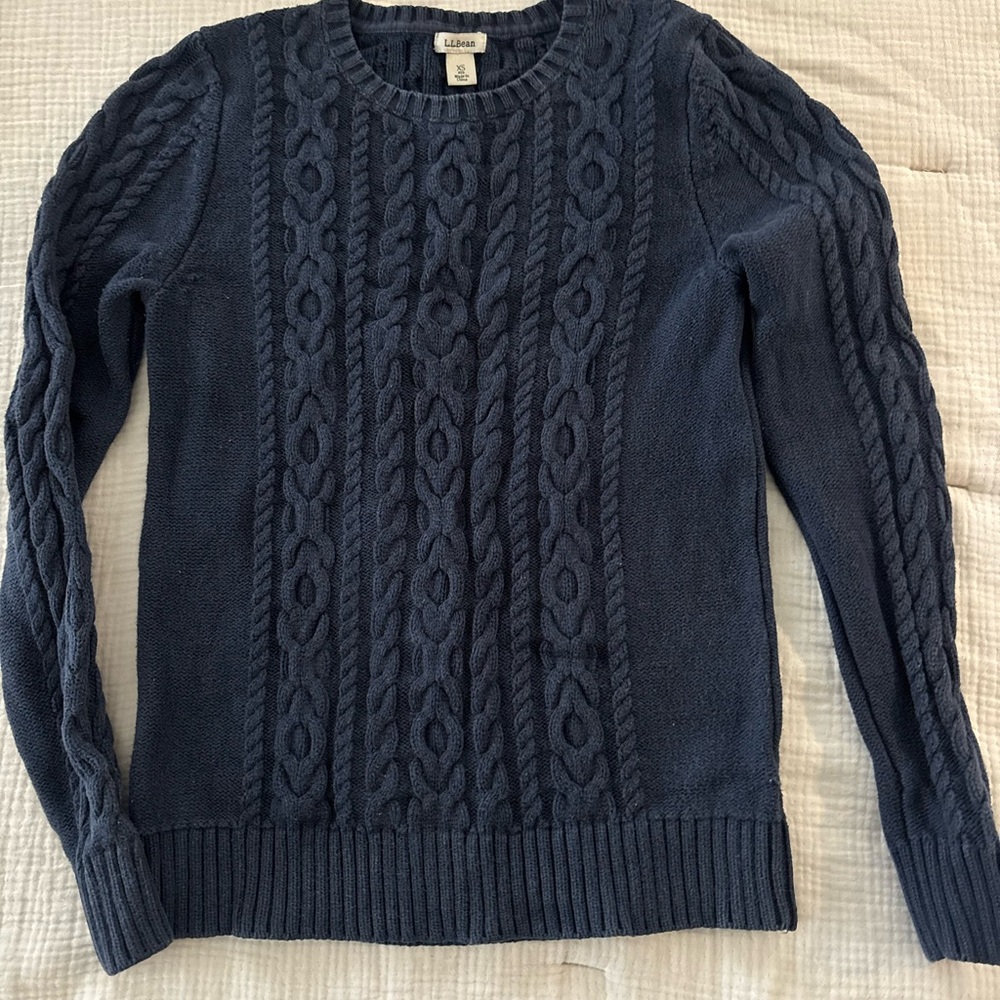 Navy LL Bean 100% cotton fisherman sweater